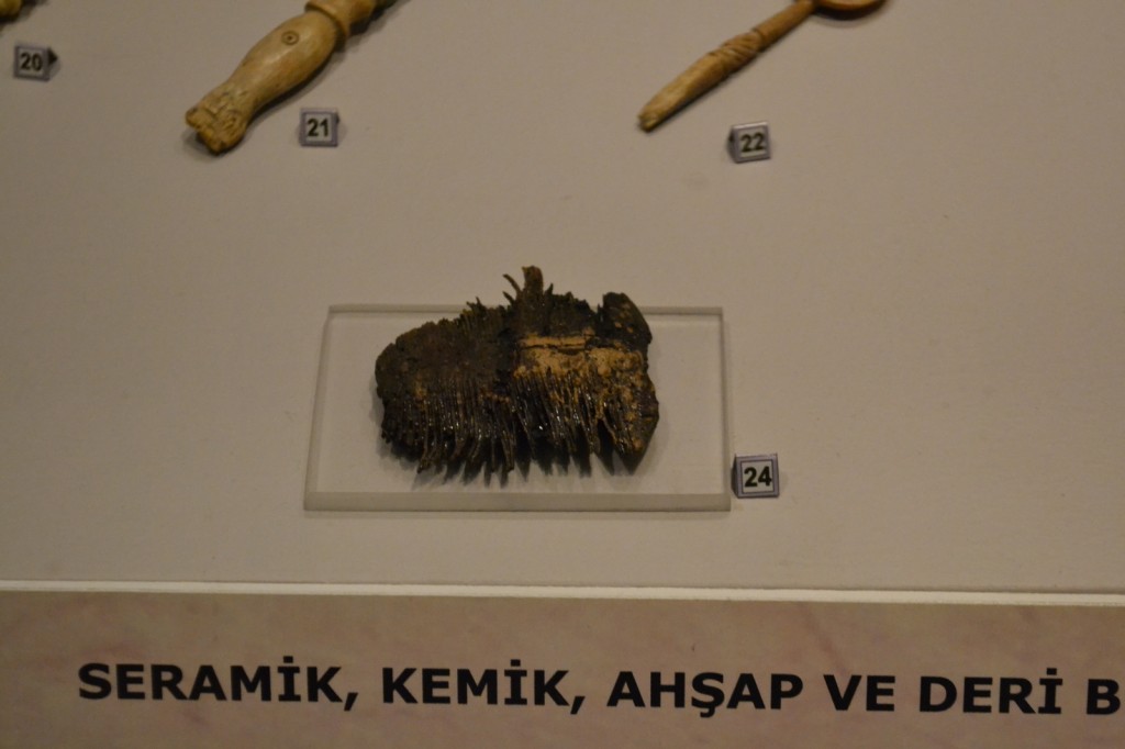 Civilization Museum: A wooden comb! Just what I'd like to use on my hair